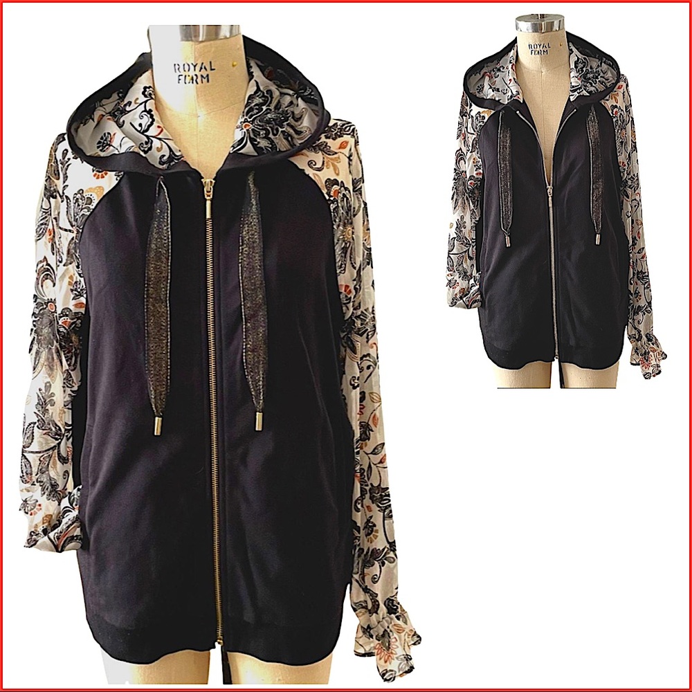 SG Zip-Up Hoodie w/ Raglan Sleeve’s.              Sz:Medium.